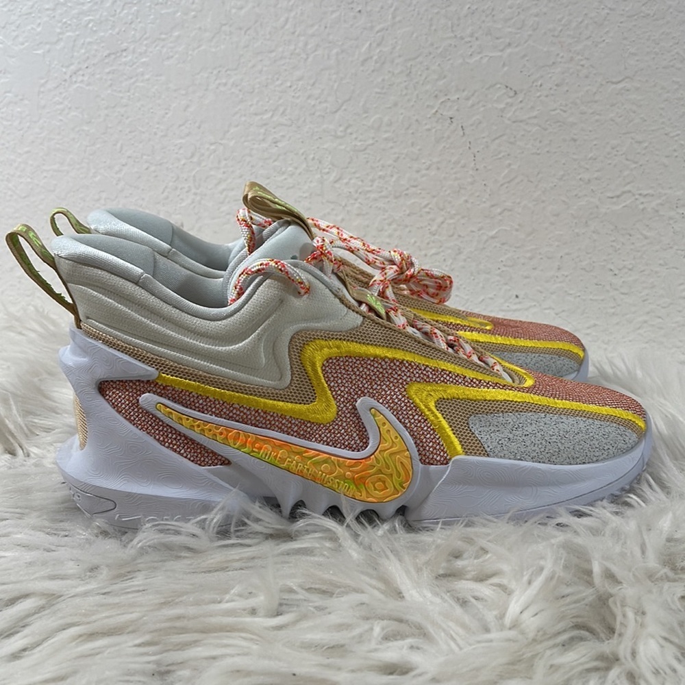 NIKE COSMIC UNITY 2 'BETTER US - OFF WHITE' SIZE 8.5 NEW - Picture 4 of 14